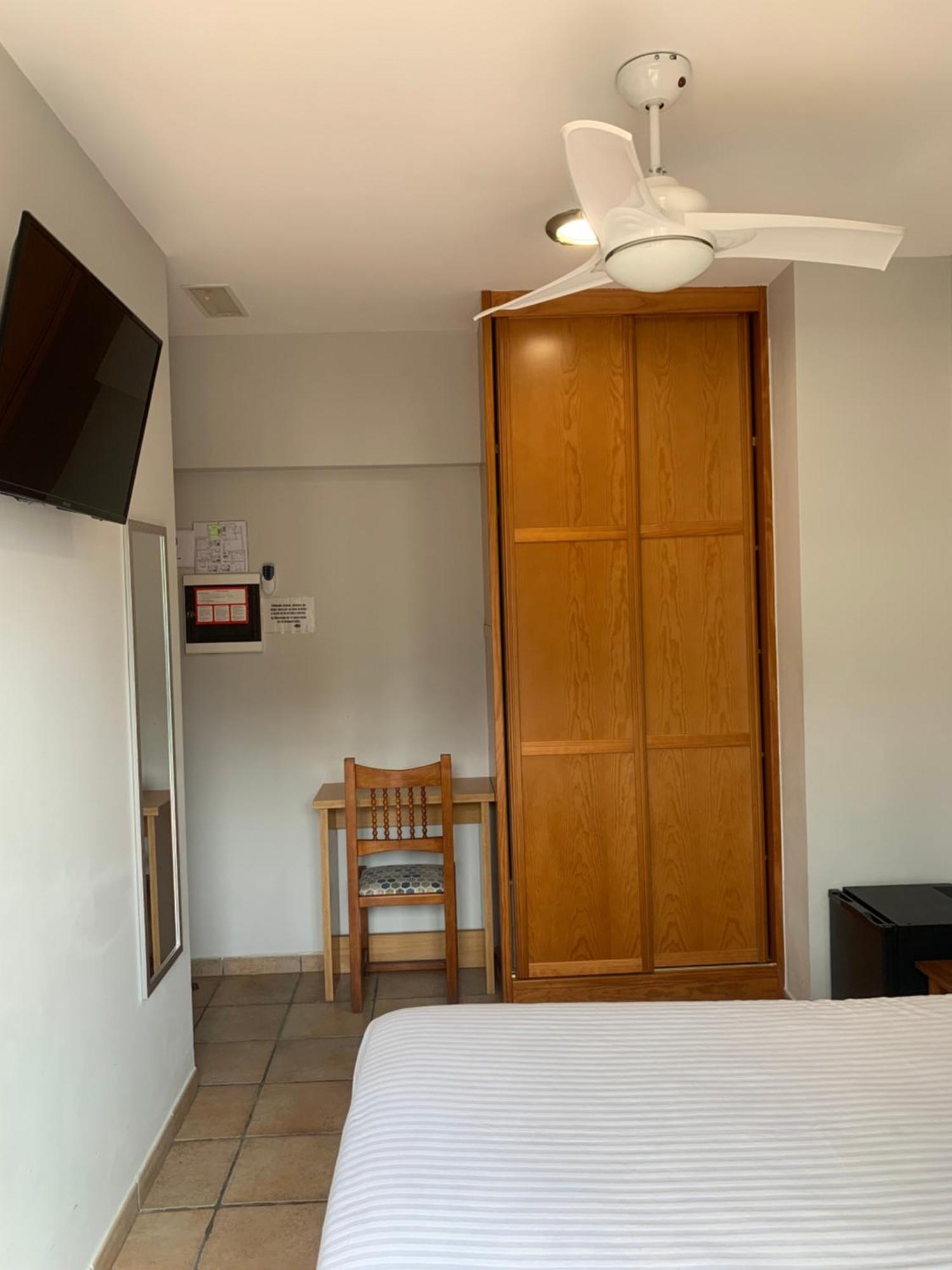 Hospedaje El Marinero Isla Plana Exterior foto